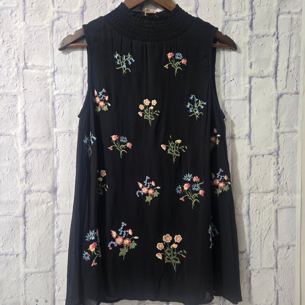 Sundance Black Embroidered Mock‎ Neck Sleeveless Top Women Size S